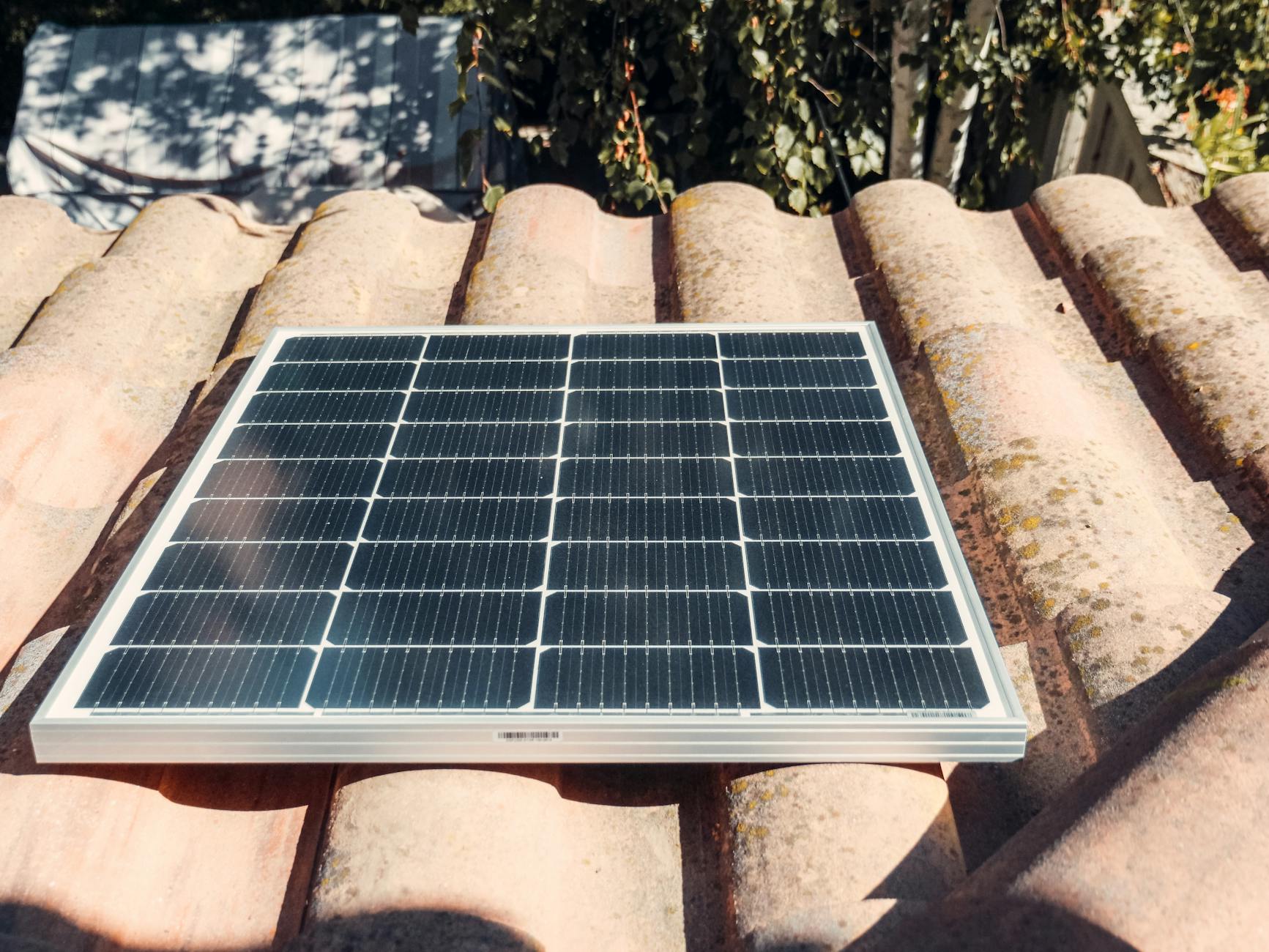 Cum funcționează invertorul fotovoltaic și de ce contează puterea lui